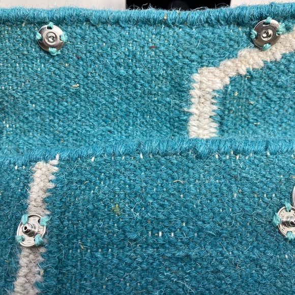 TURQUOISE/WHITE WOVEN WOOL WRISTLET WITH LEATHER STRAP - Picture 9 of 9